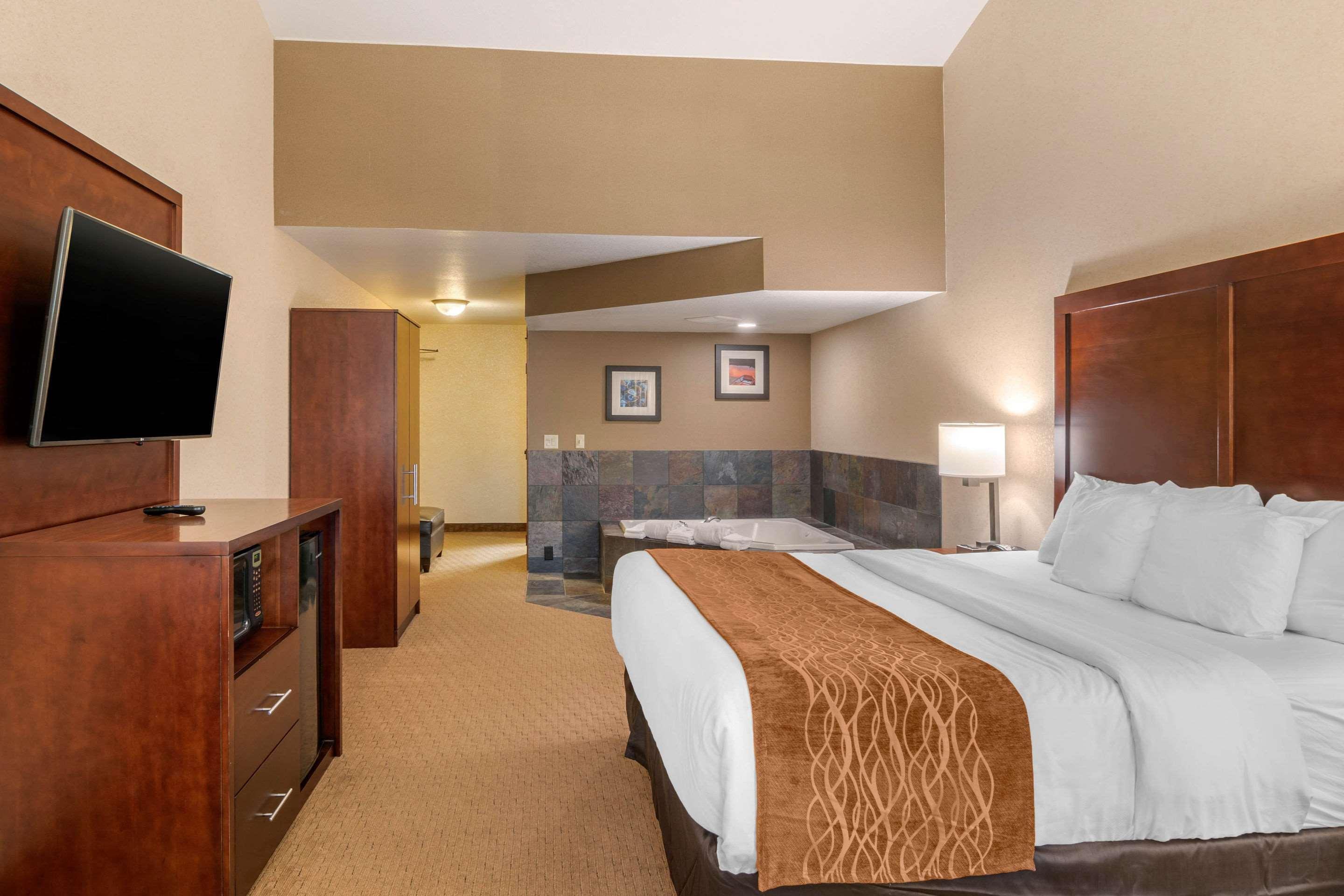 Comfort Inn & Suites Lincoln City Exteriör bild
