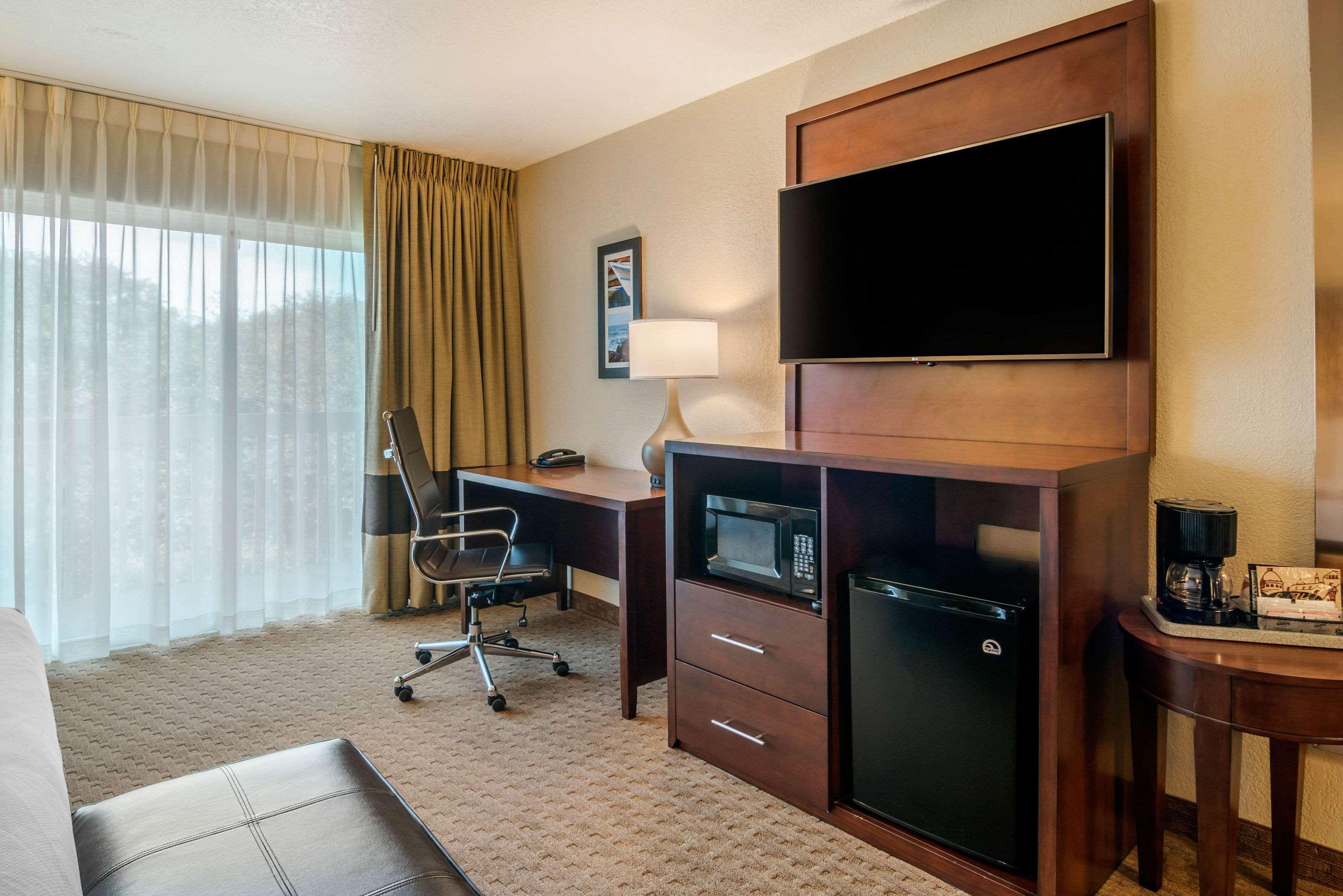 Comfort Inn & Suites Lincoln City Exteriör bild